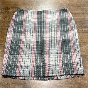 Talbots Wool Blend Skirt 10P. Fully Lined. Gray, pink, red. Like new.